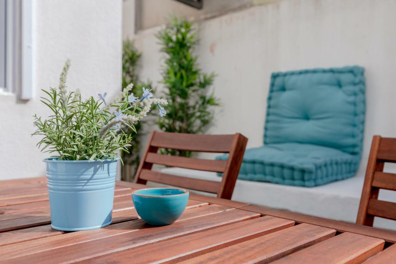 Sunny Apartment With Patio, By Timecooler Lizbona Zewnętrze zdjęcie