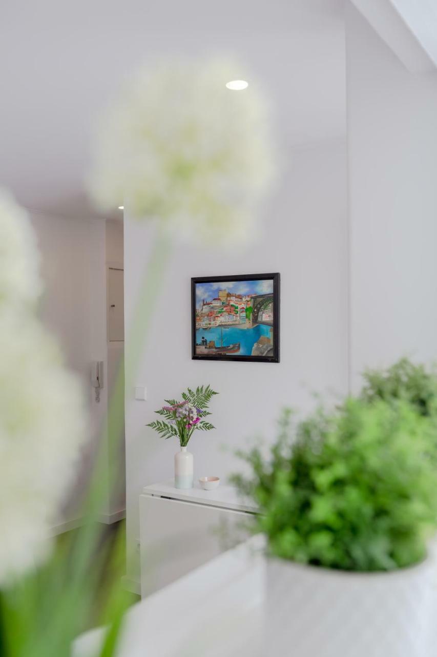 Sunny Apartment With Patio, By Timecooler Lizbona Zewnętrze zdjęcie